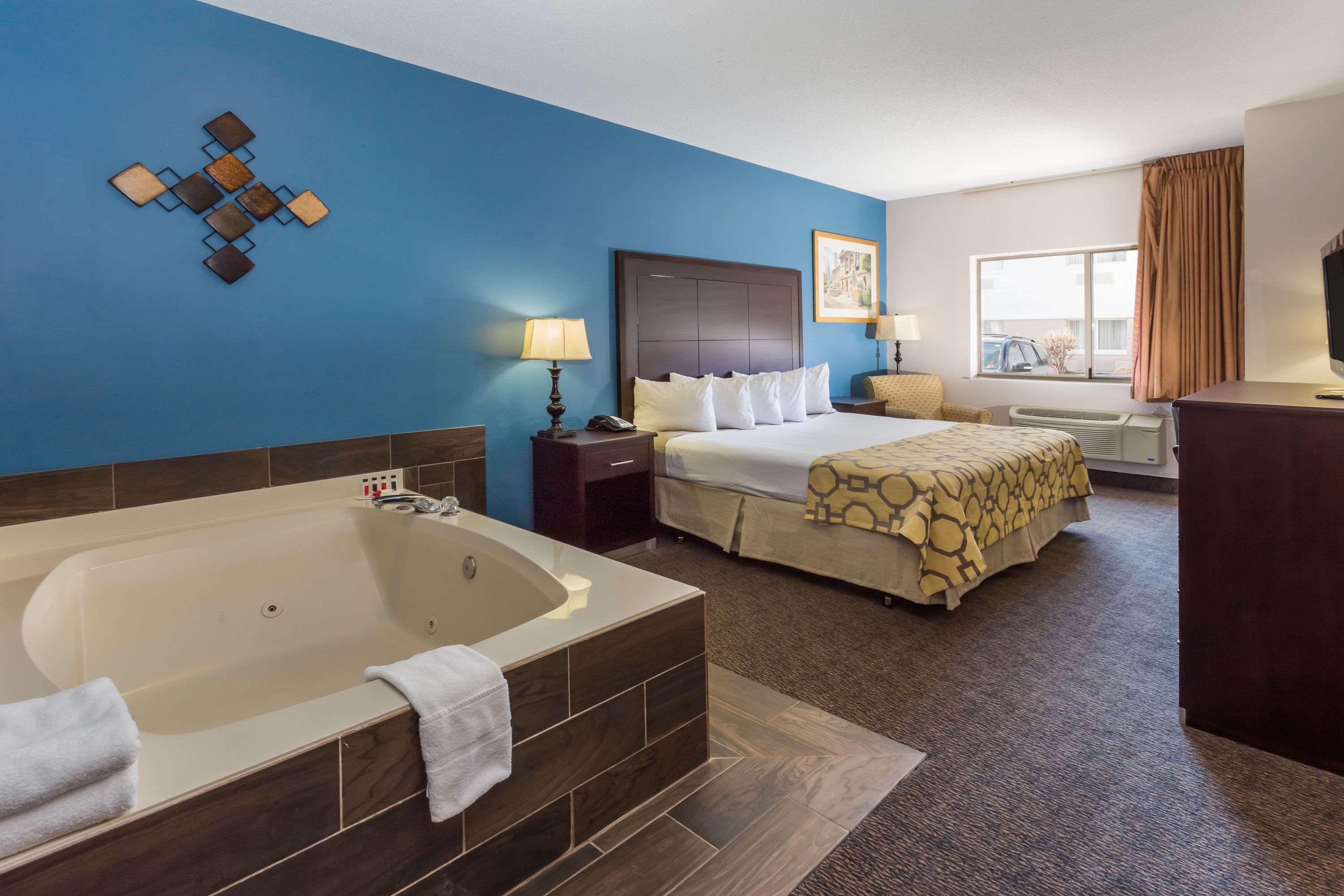 Baymont By Wyndham Anderson Hotel Ngoại thất bức ảnh